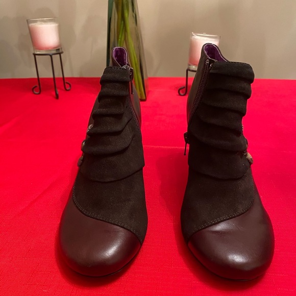 Kenzie Dress Boots - Picture 2 of 6